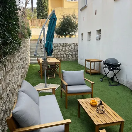 Appartement Avec Jardin Proche Six Fours/sanary *