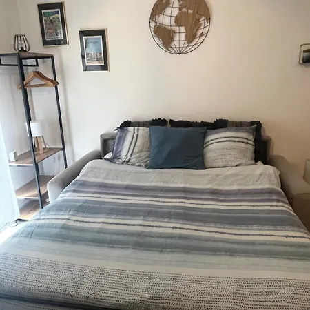 Appartement Avec Jardin Proche Six Fours/sanary *