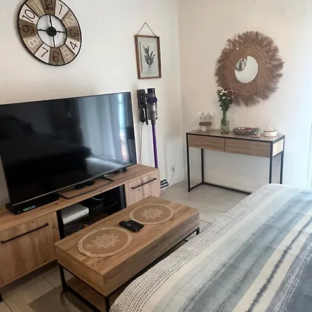 Appartement Avec Jardin Proche Six Fours/sanary Six-Fours-les-Plages